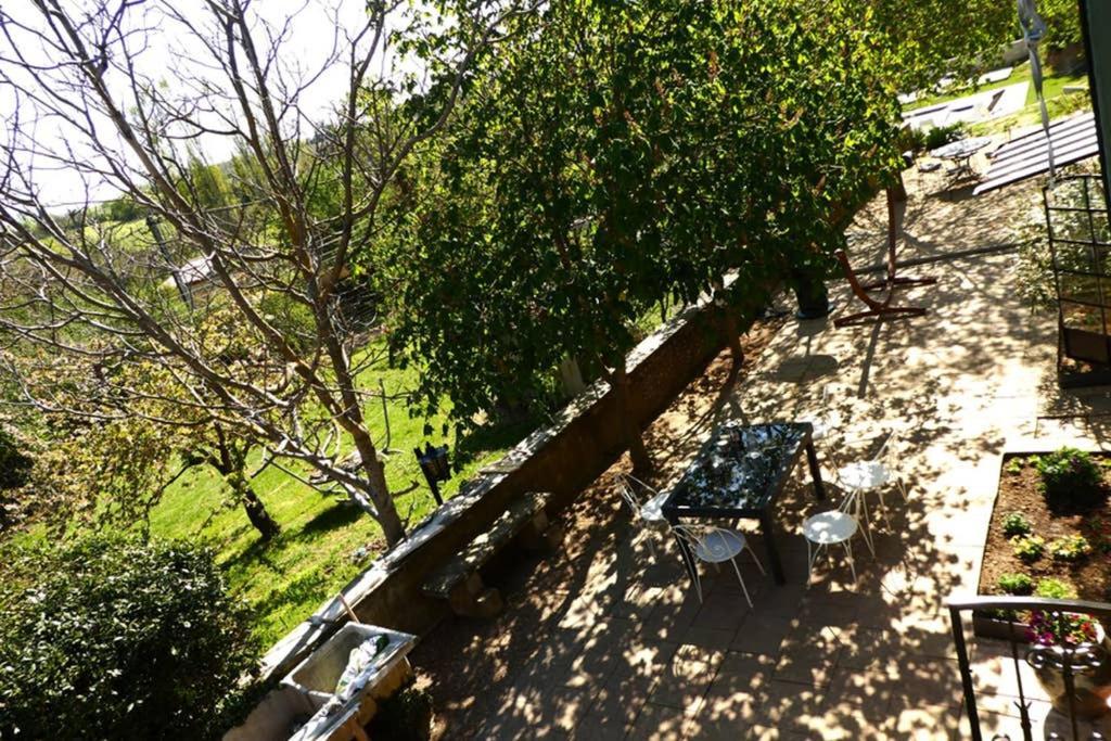 Belle Longere Au Calme - L'Auguste Maison D'Hotes Valensole Buitenkant foto